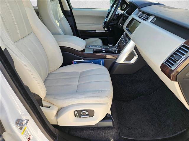 Used 2017 Land Rover Range Rover Supercharged AWD/4WD image 22