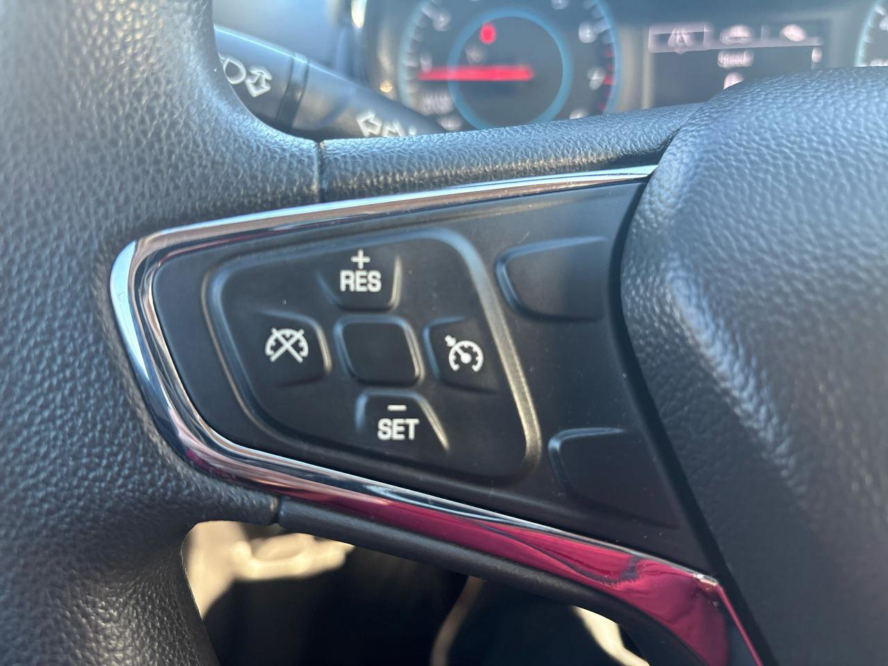 Used 2016 Chevrolet Cruze LT image 10