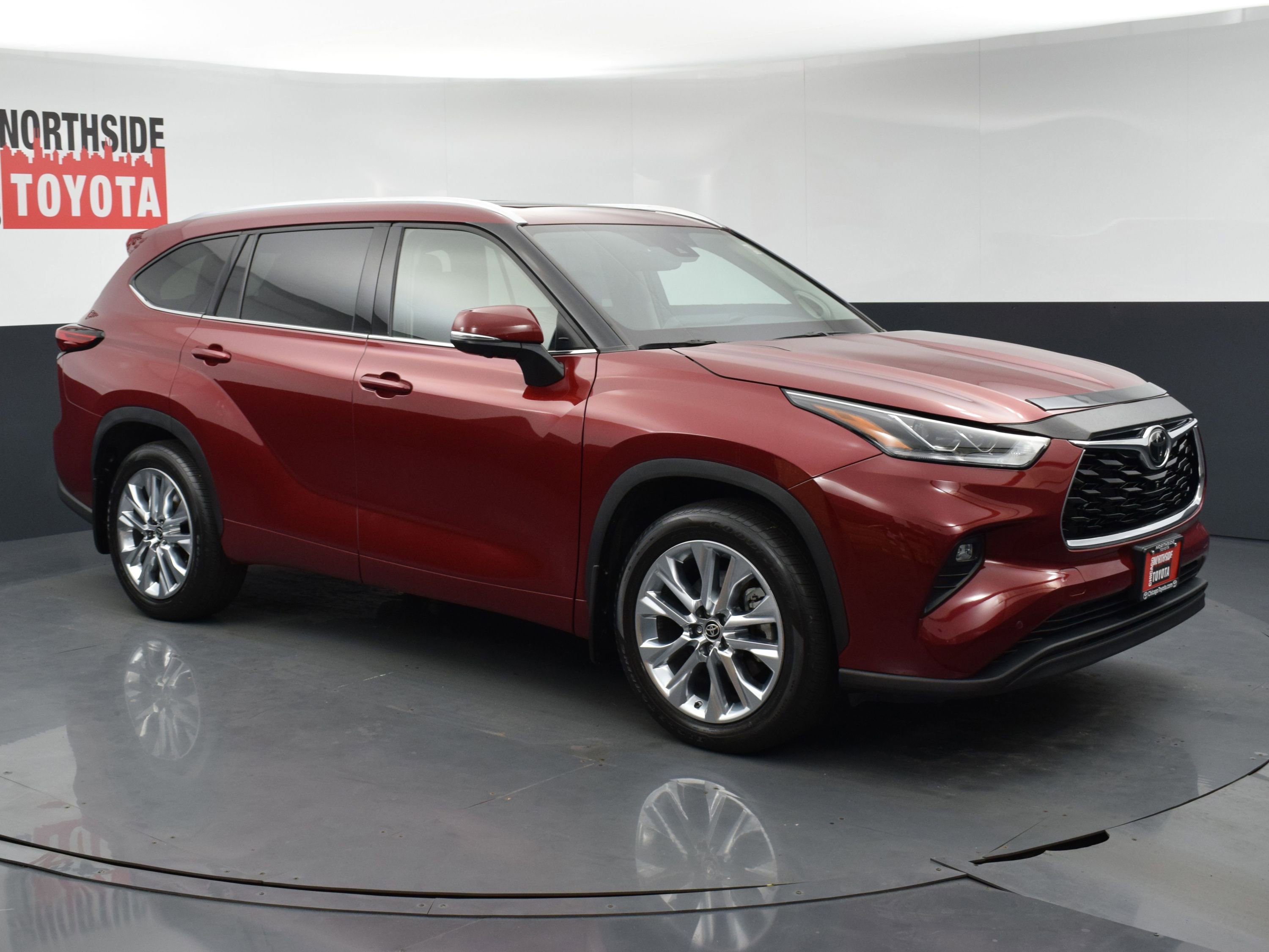 Used 2023 Toyota Highlander Limited AWD/4WD image 6