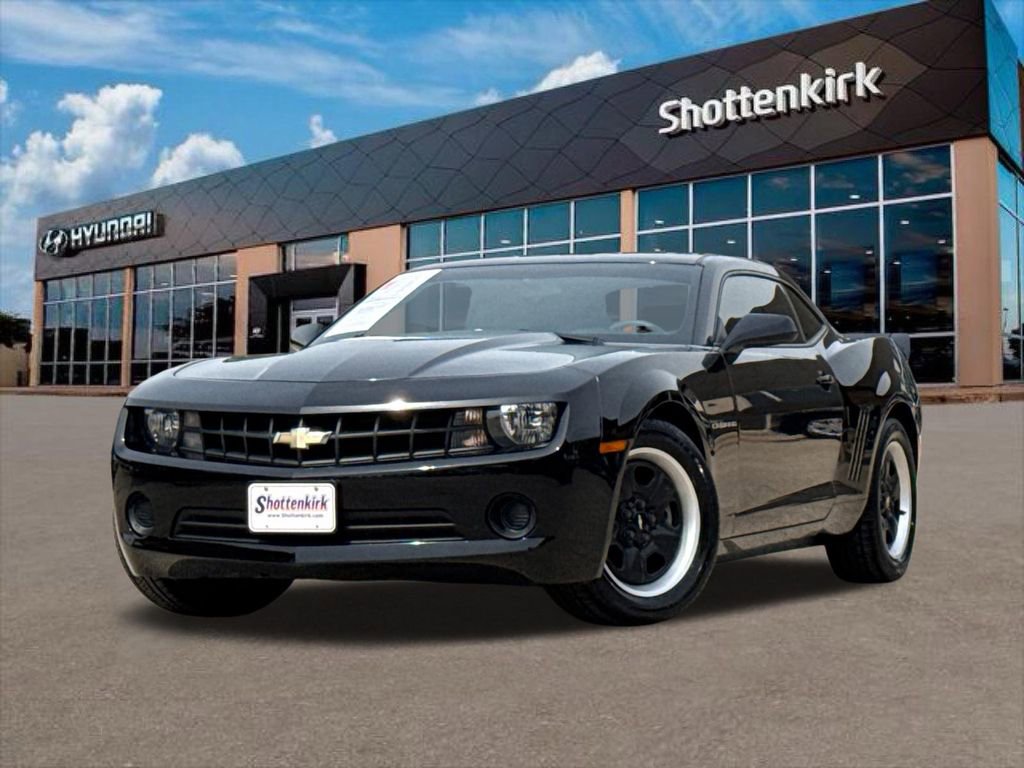 Used 2013 Chevrolet Camaro LS RWD image 1