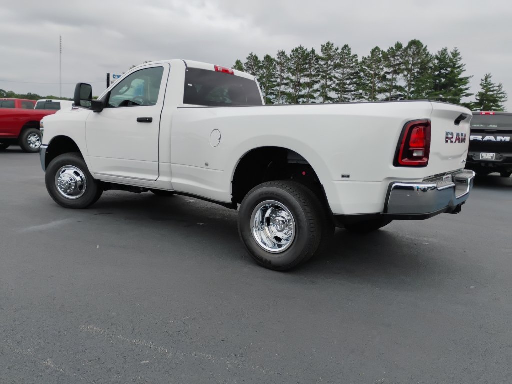 New 2026 RAM 3500 Tradesman w/ Chrome Appearance Group A AWD/4WD image 7