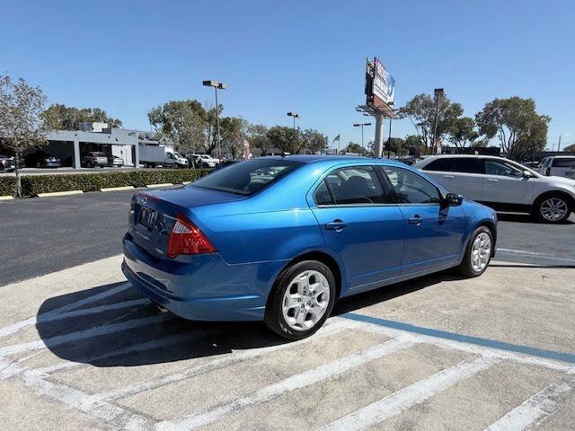 Used 2011 Ford Fusion SE FWD image 7