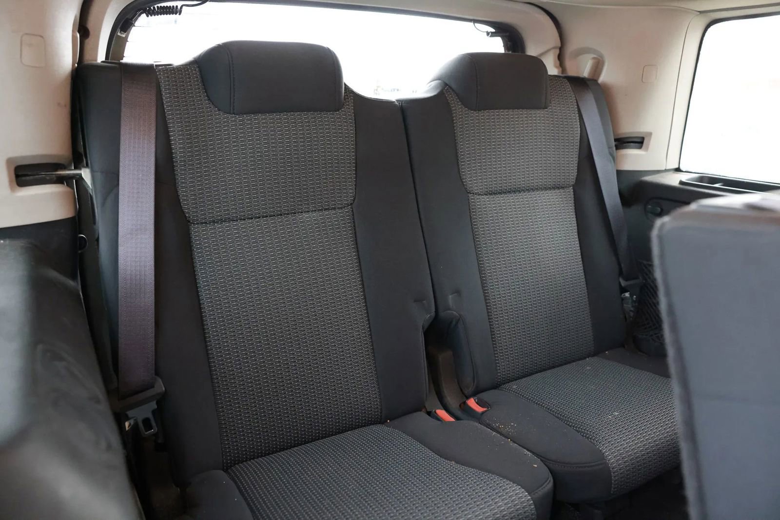 Used 2010 Jeep Commander Sport image 21