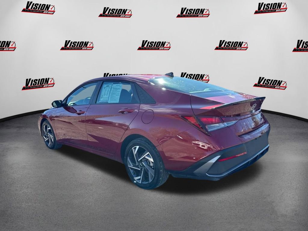 Certified 2025 Hyundai Elantra Sport image 7