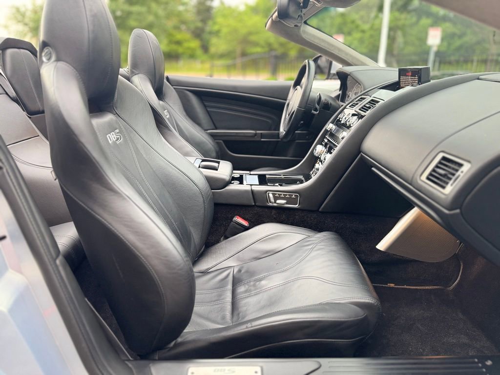 Used 2012 Aston Martin DBS Volante image 46