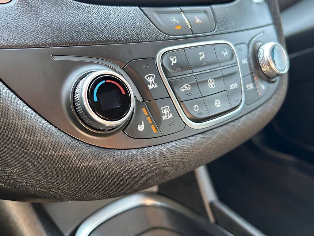 Used 2024 Chevrolet Malibu LT image 21