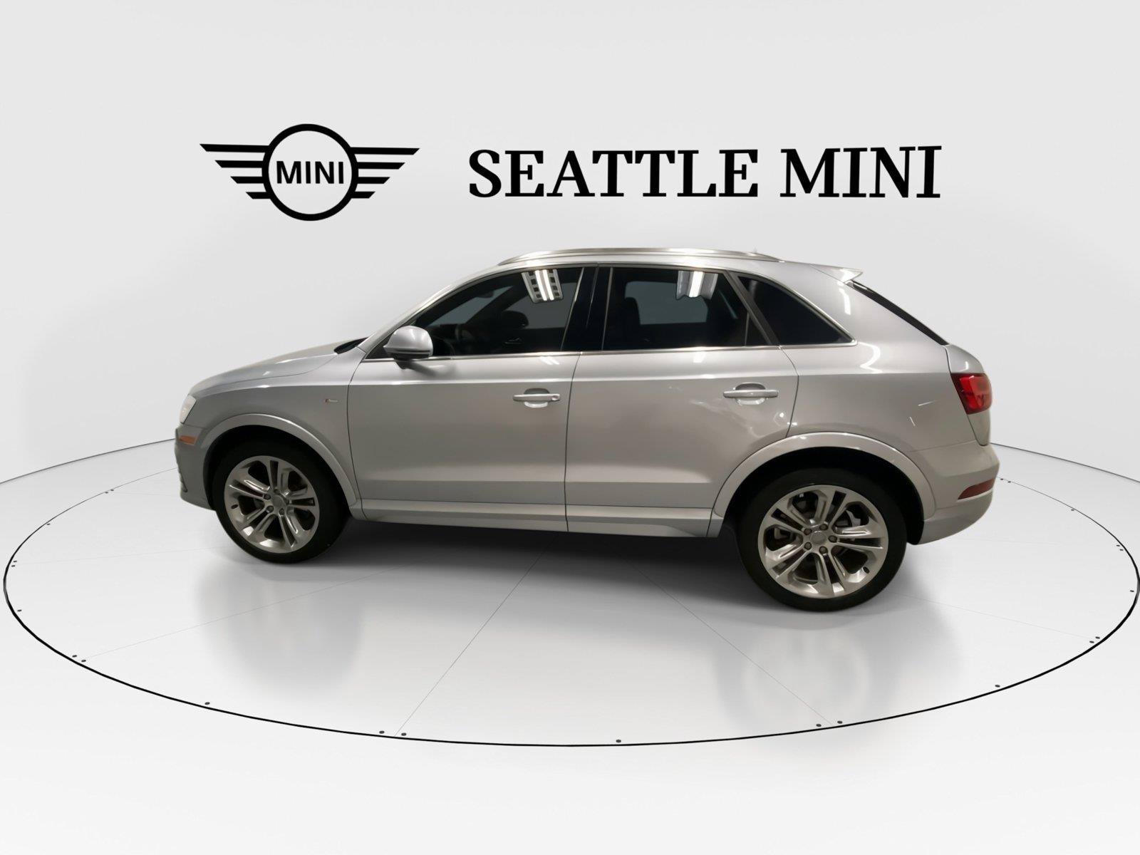 Used 2018 Audi Q3 2.0T Premium Plus w/ Premium Plus Package AWD/4WD image 7