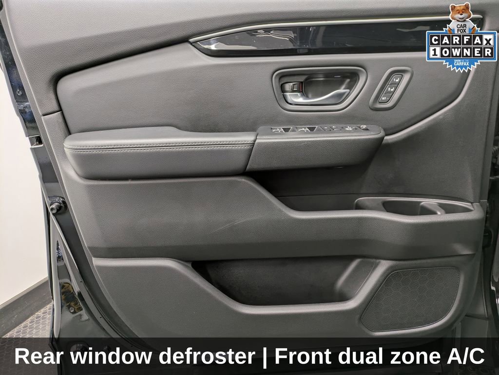 Certified 2025 Honda Pilot Touring image 10