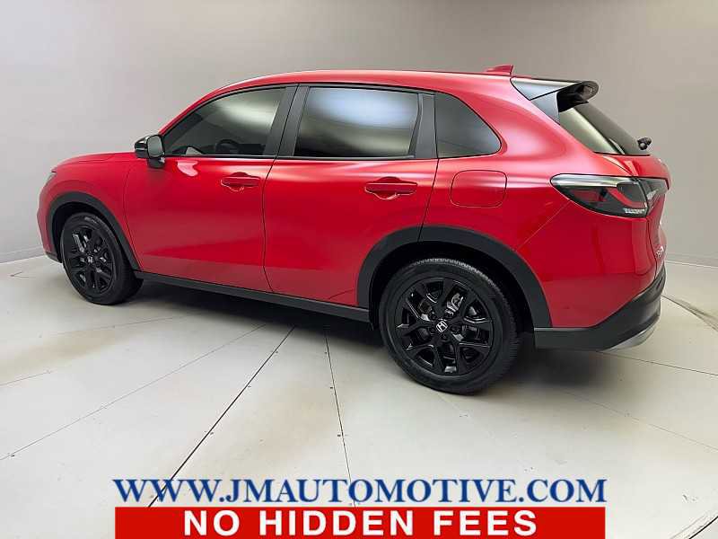 Used 2024 Honda HR-V Sport image 3