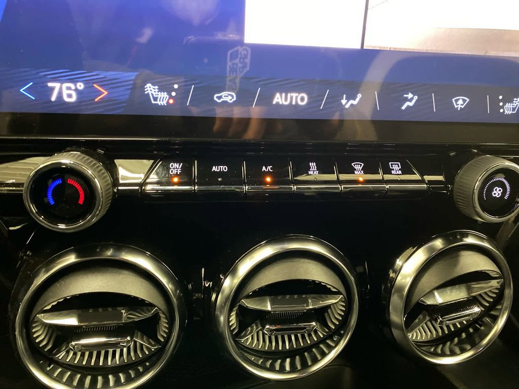 New 2025 Chevrolet Blazer EV LT image 20