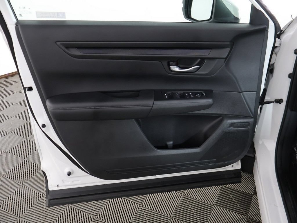 Used 2023 Honda CR-V LX image 19