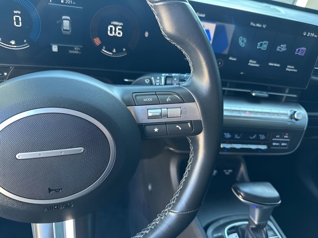 Used 2025 Hyundai Kona SEL AWD/4WD image 24
