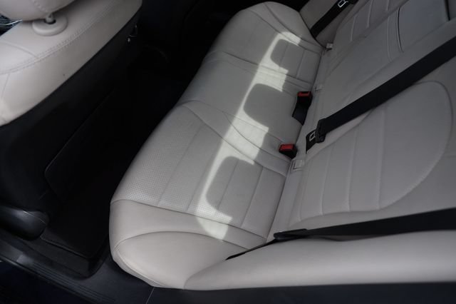 Used 2019 Mercedes-Benz C 300 Sedan image 13