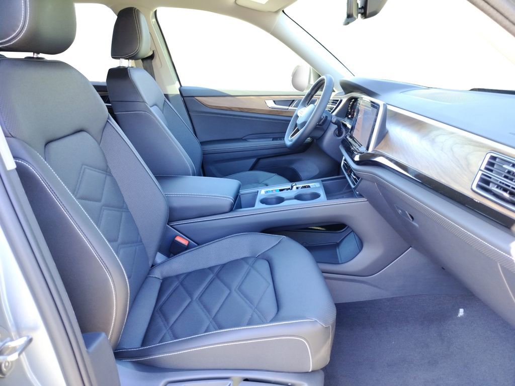 New 2026 Volkswagen Atlas SE image 15