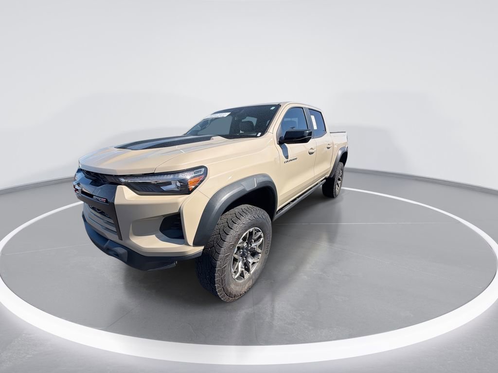 Used 2023 Chevrolet Colorado ZR2 w/ ZR2 Convenience Package III image 4