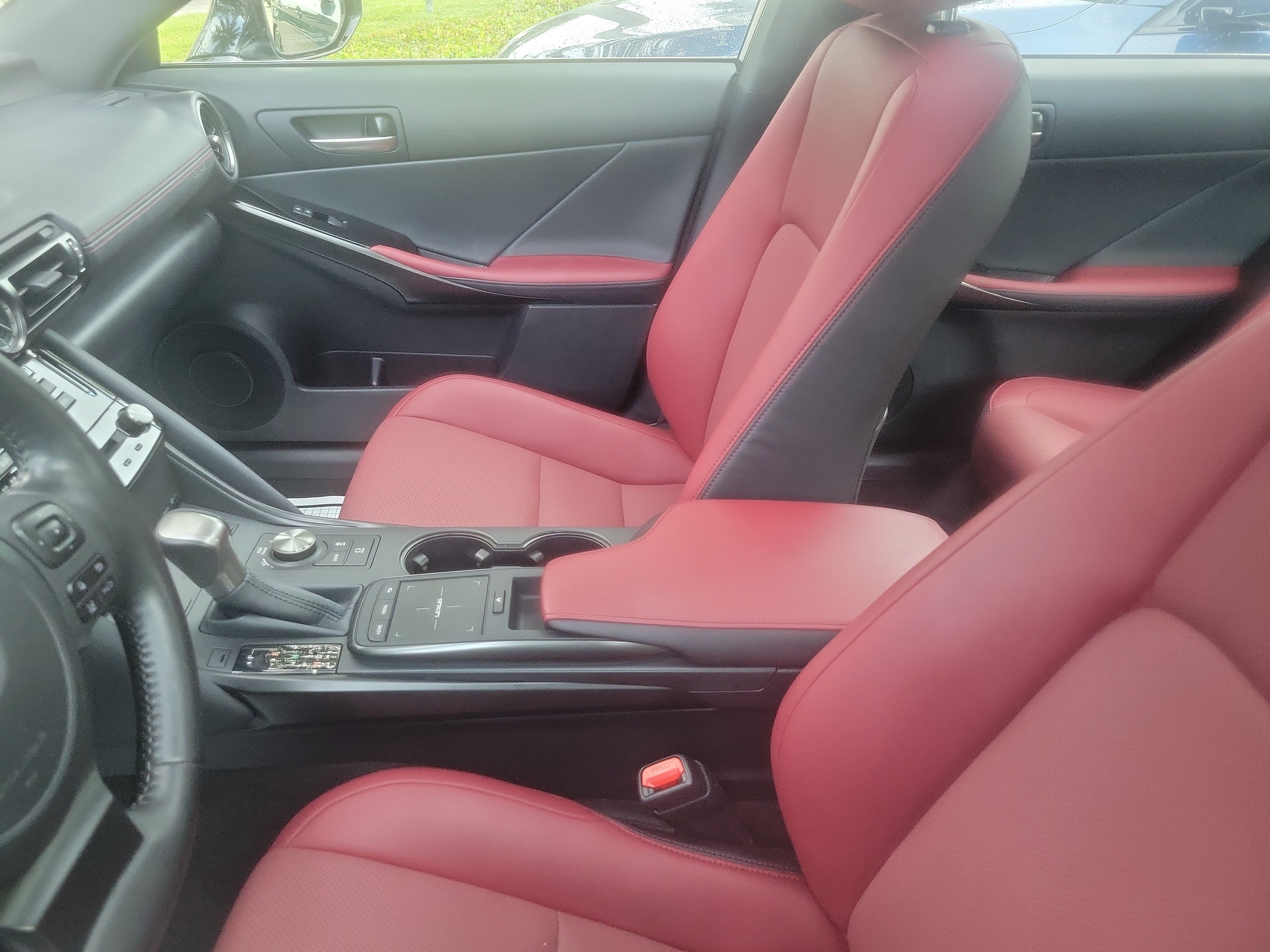 Used 2025 Lexus IS 300 w/ Comfort Package RWD image 15
