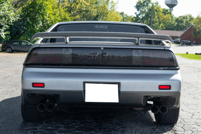 Used 1986 Pontiac Fiero GT image 7