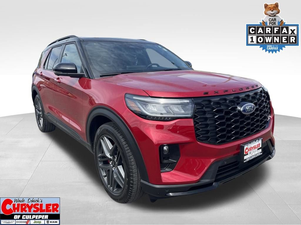Used 2025 Ford Explorer ST AWD/4WD image 1