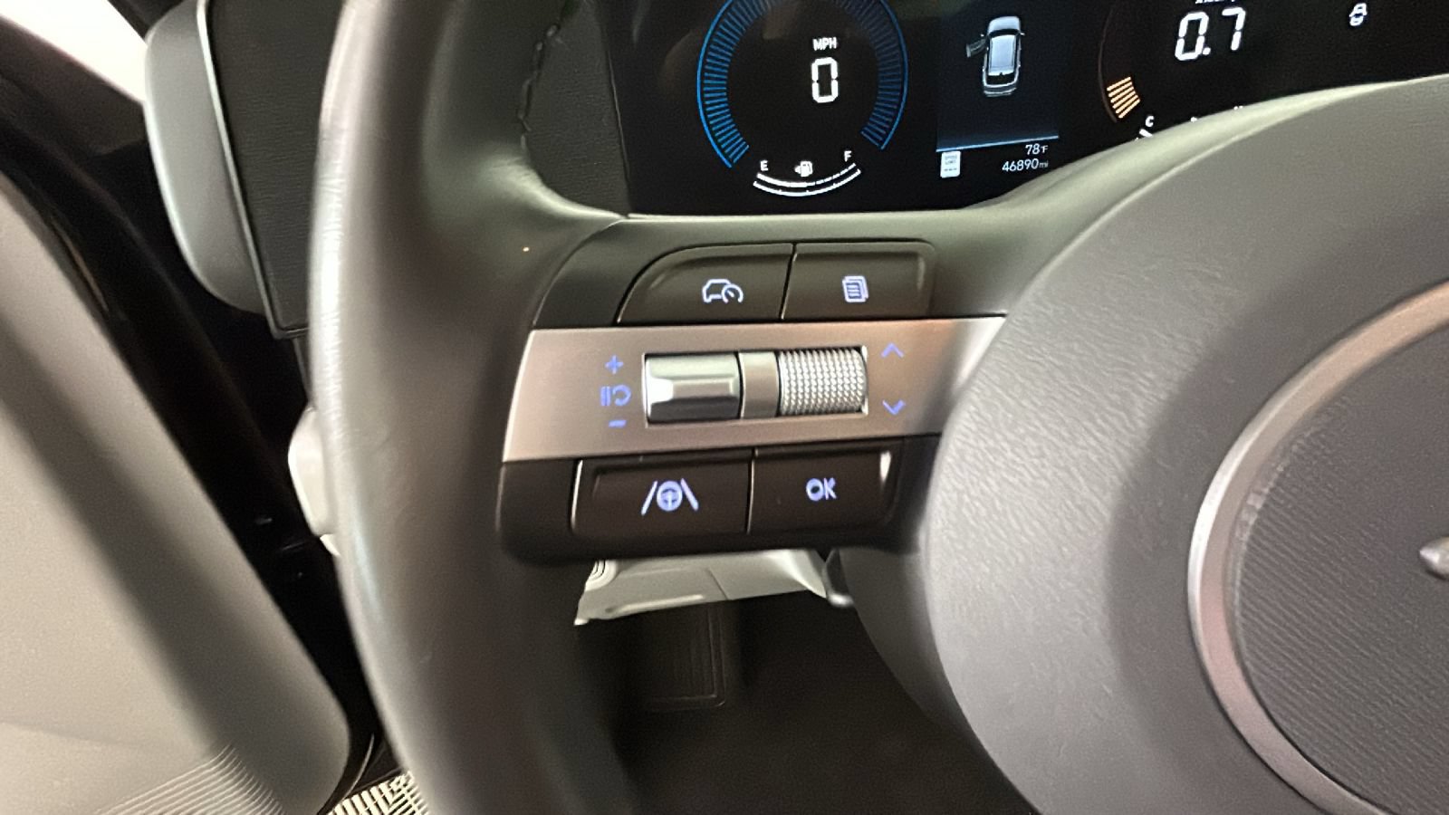 Used 2025 Hyundai Kona SEL FWD image 18