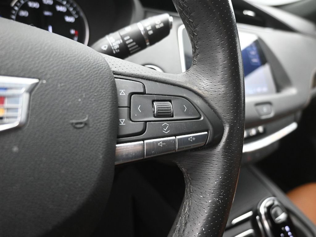 Used 2023 Cadillac XT4 Sport image 30