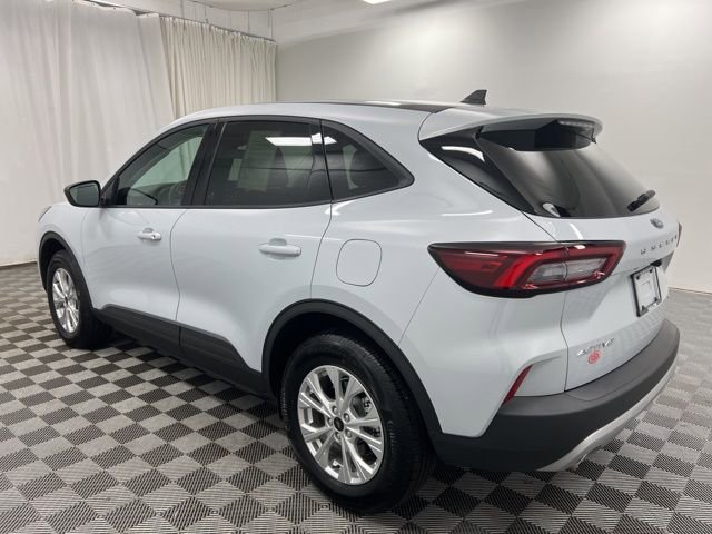 New 2026 Ford Escape Active w/ Cold Weather Package AWD/4WD image 4