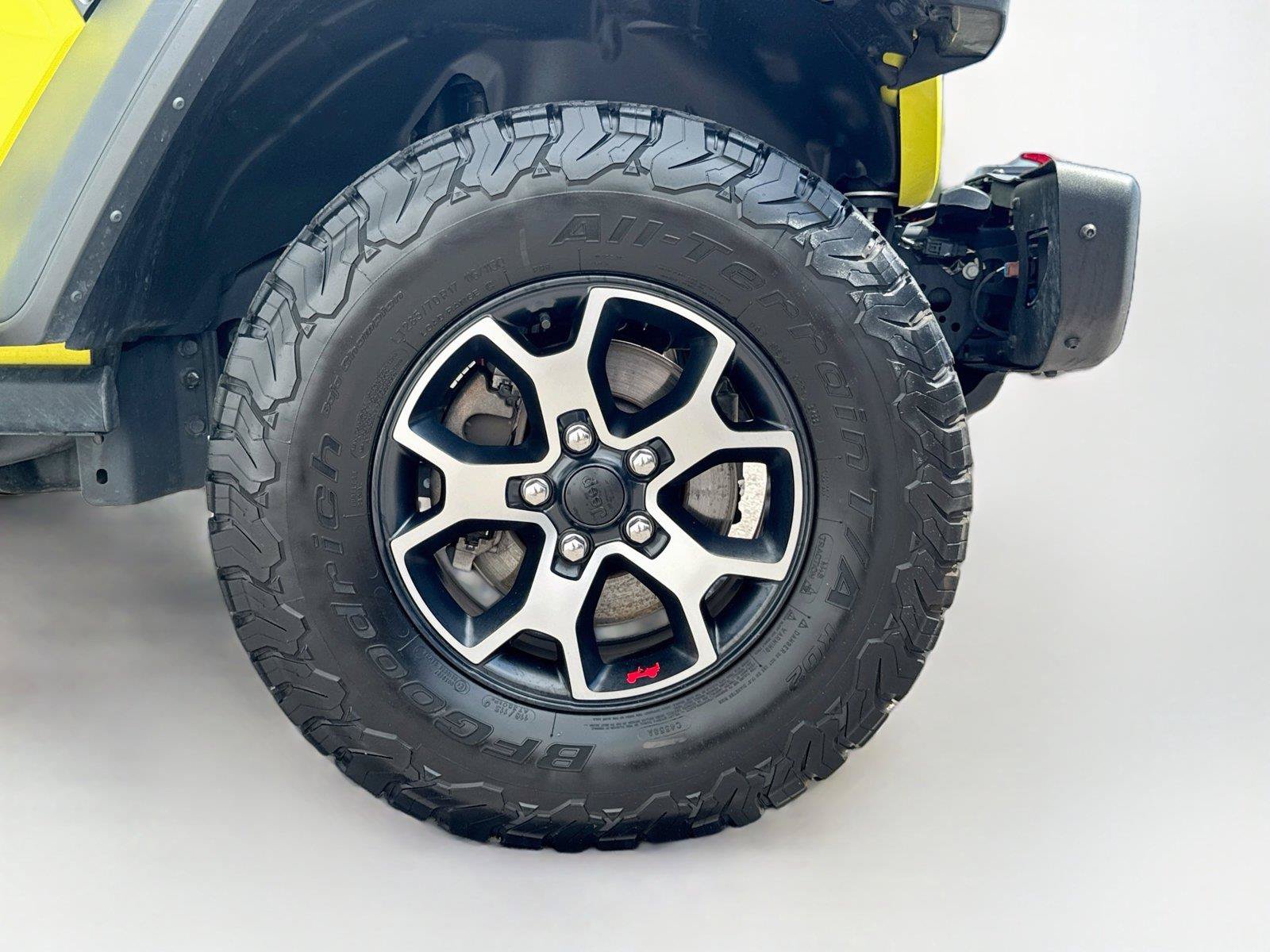 Used 2022 Jeep Wrangler Unlimited Rubicon w/ Steel Bumper Group AWD/4WD image 37