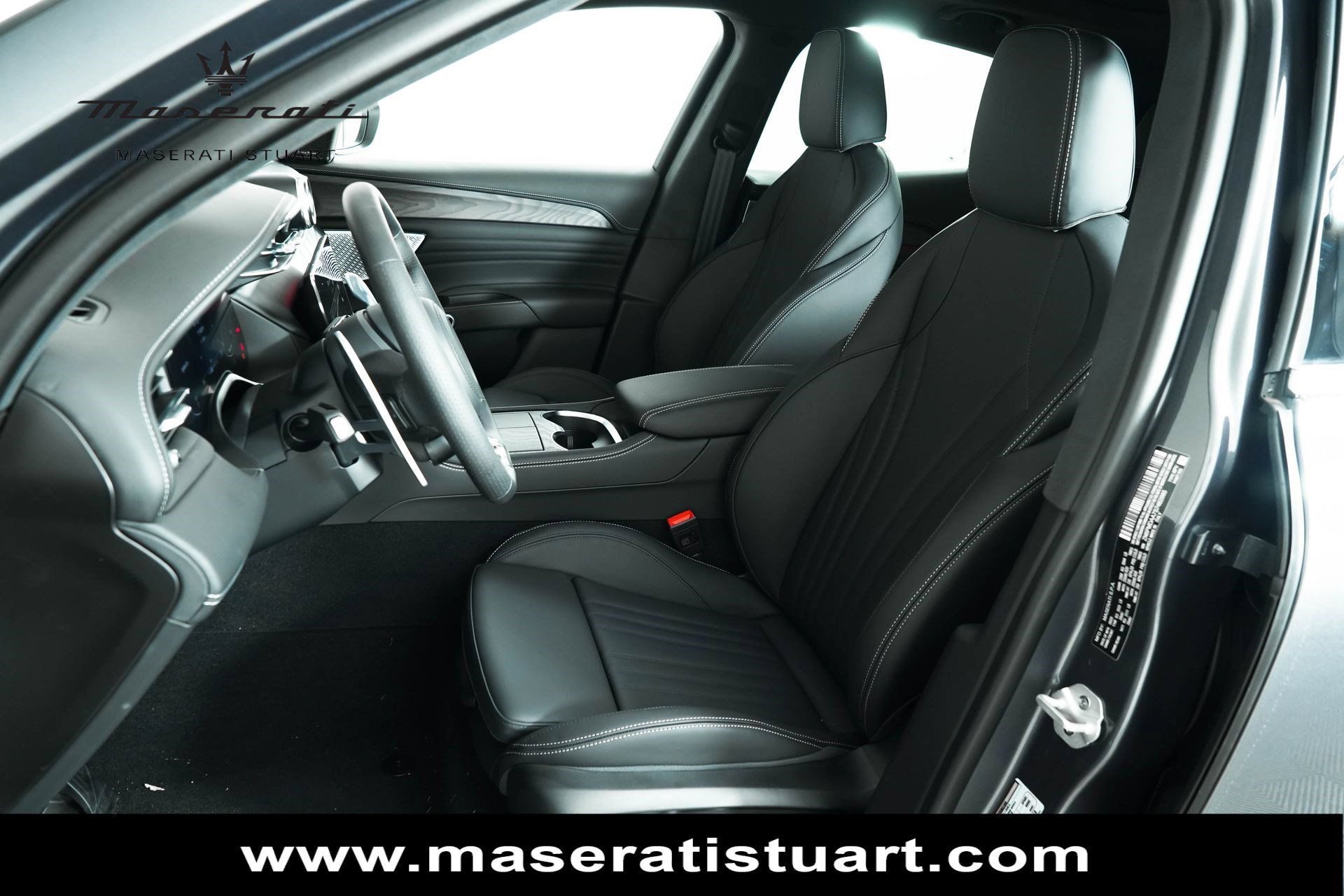 New 2025 Maserati Grecale Modena AWD/4WD image 17