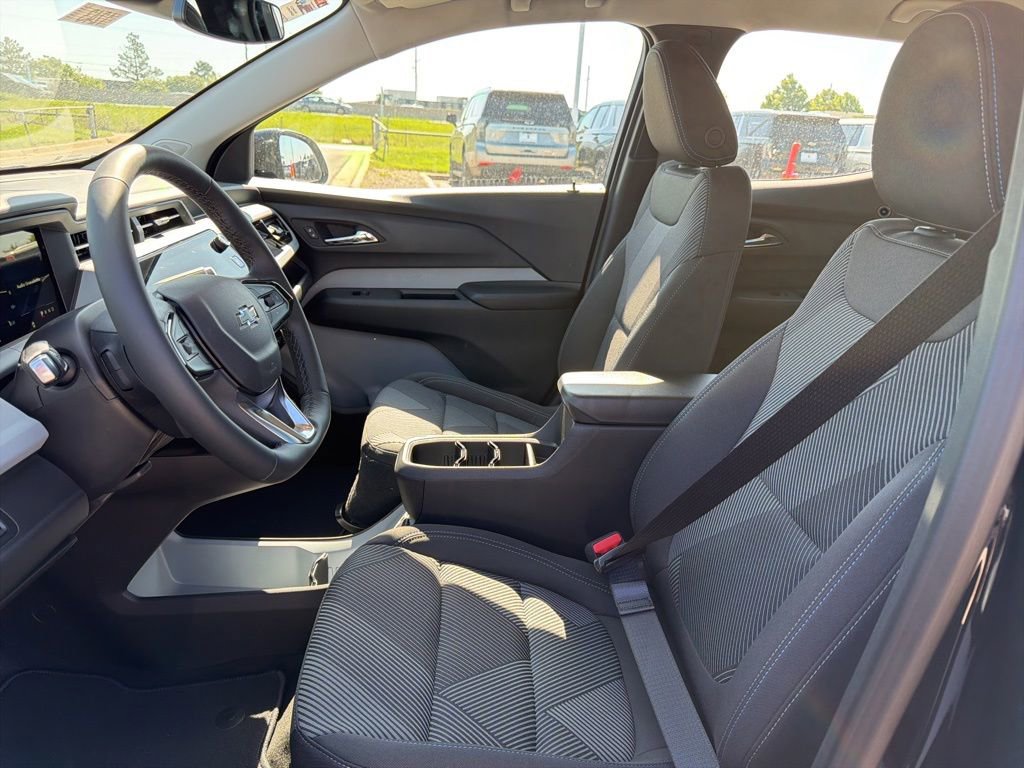 New 2027 Chevrolet Bolt LT w/ Comfort Package FWD image 17
