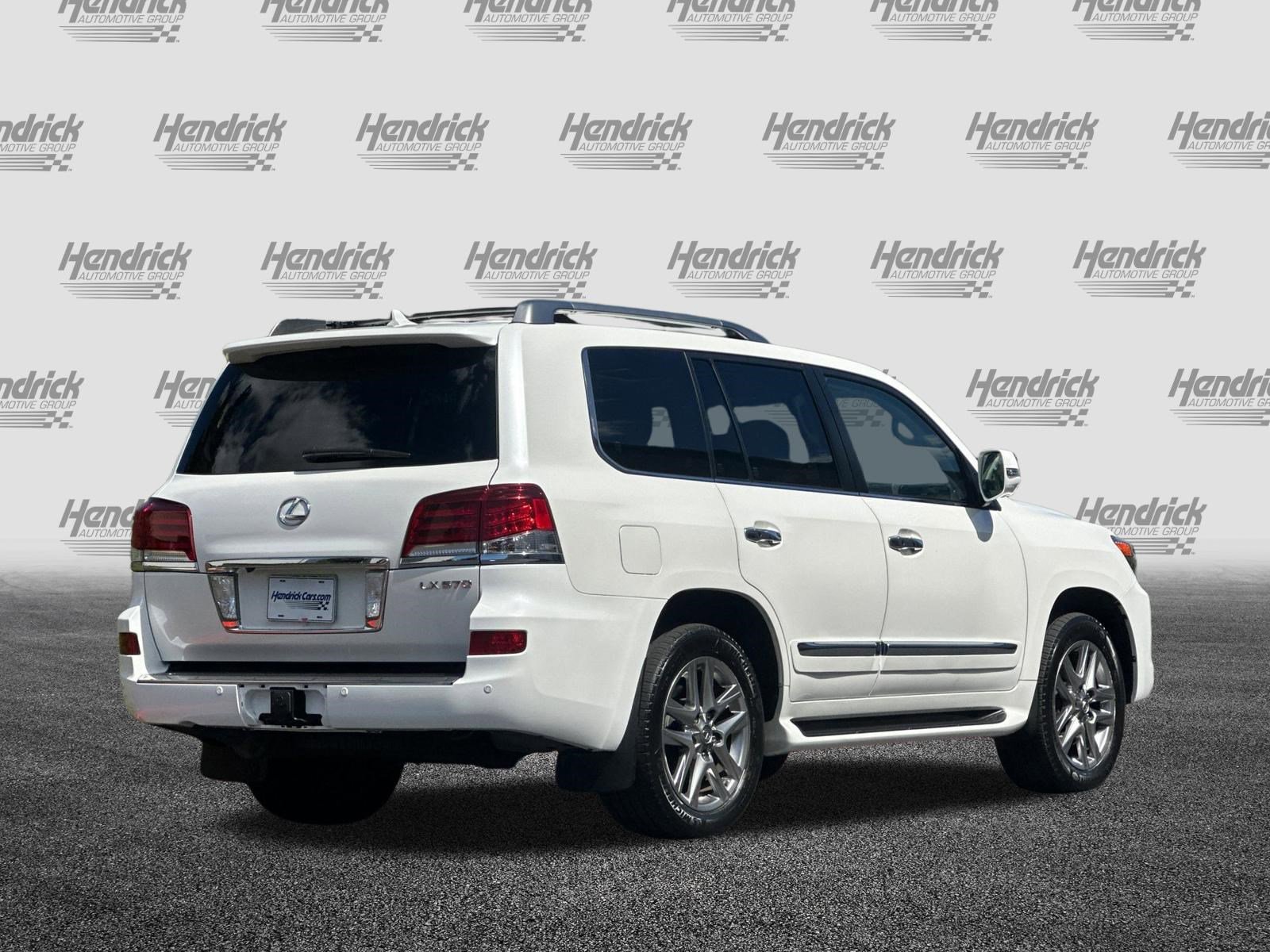 Used 2015 Lexus LX 570 4WD w/ Luxury Package image 5