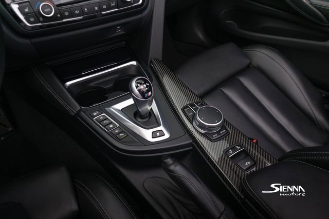 Used 2017 BMW M4 Convertible image 45