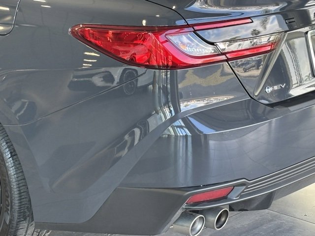 Used 2025 Toyota Camry SE image 14