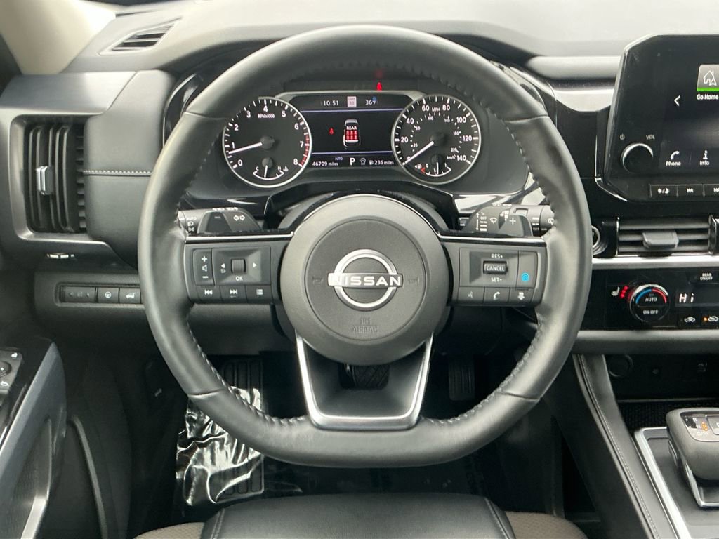 Used 2024 Nissan Pathfinder SL image 13