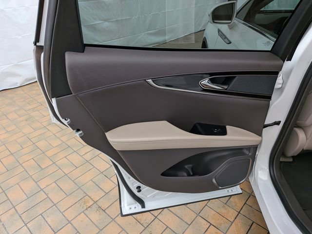 Used 2023 Lincoln Nautilus Reserve w/ Class II Trailer Tow Package image 22