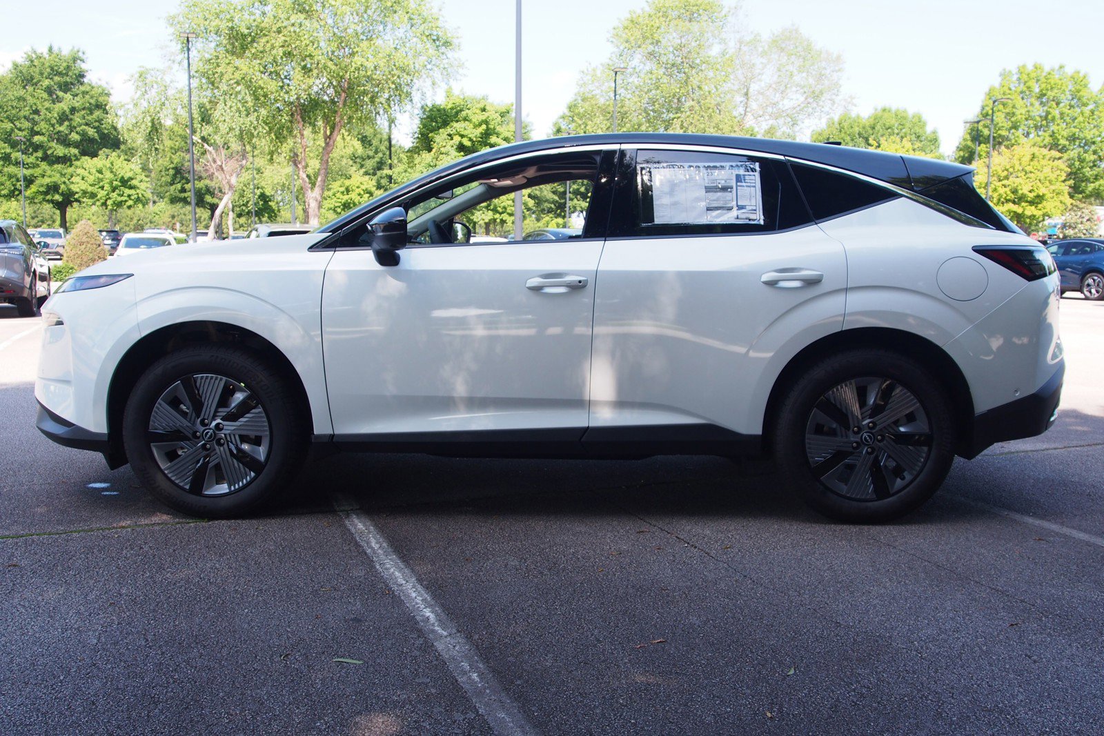 Used 2025 Nissan Murano SL w/ Cargo Package image 4