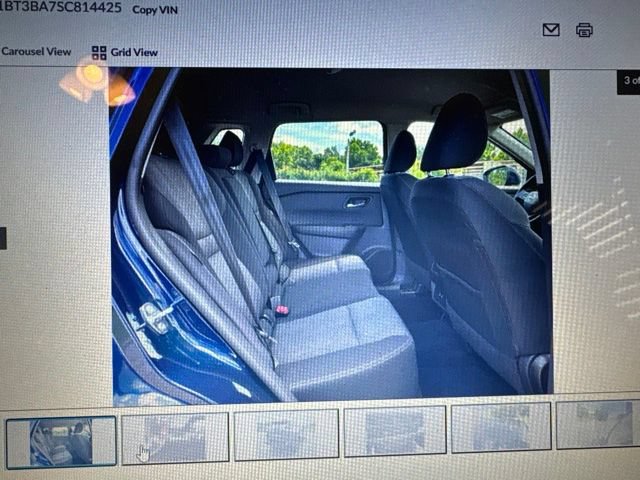 Used 2025 Nissan Rogue SV FWD image 4