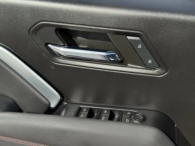 Used 2023 Chevrolet Colorado Z71 w/ Z71 Convenience Package 2 image 23