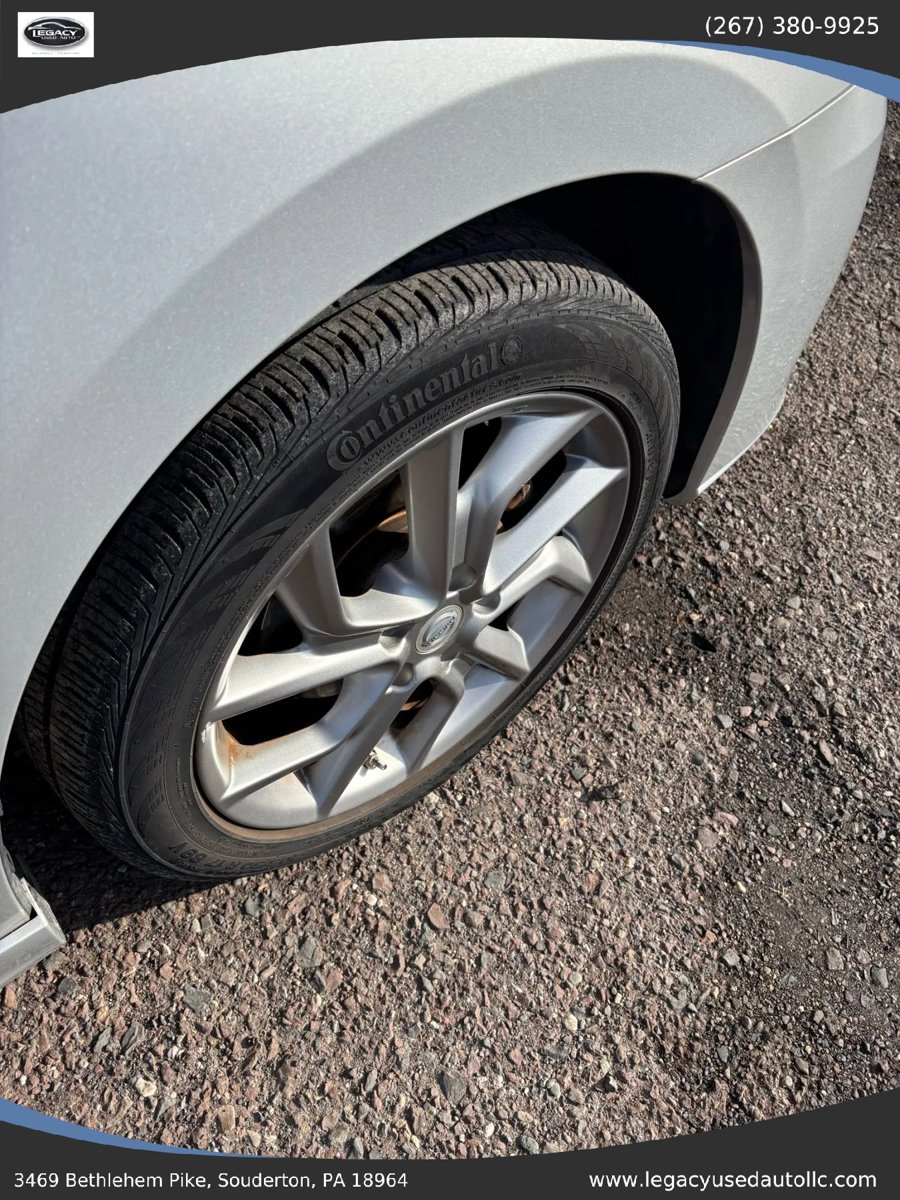 Used 2013 Nissan Sentra SR w/ Driver Pkg image 32