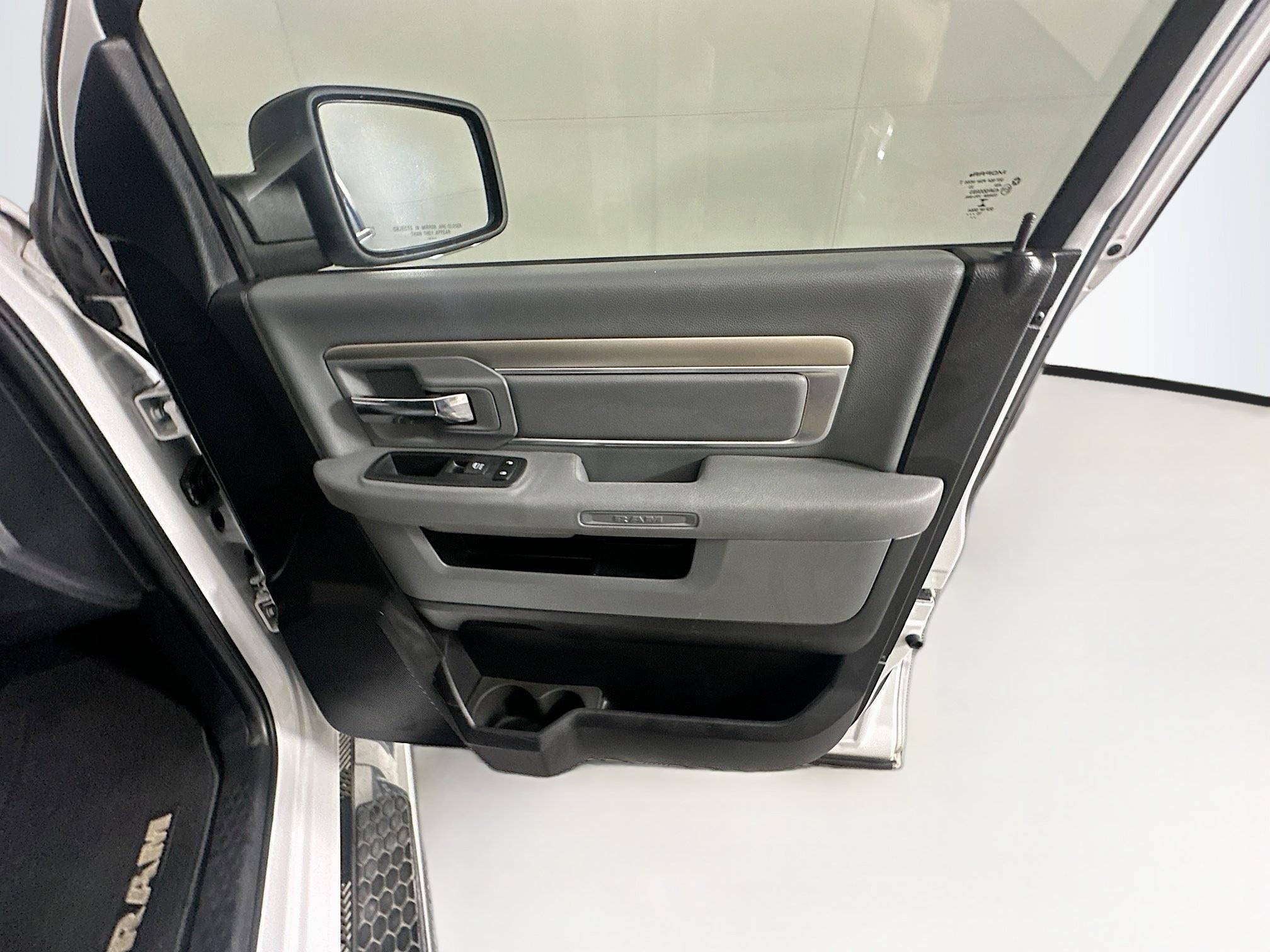 Used 2016 RAM 1500 Lone Star RWD image 30
