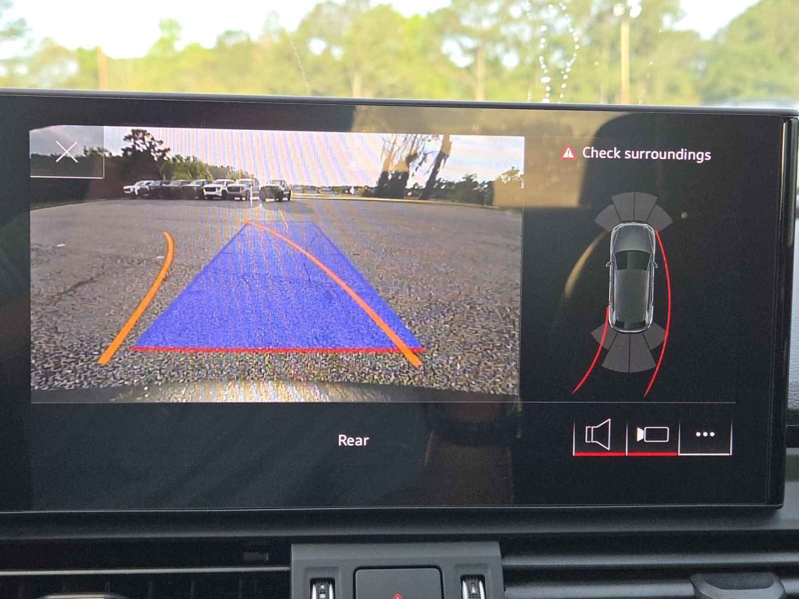 Used 2025 Audi Q5 2.0T Premium image 9