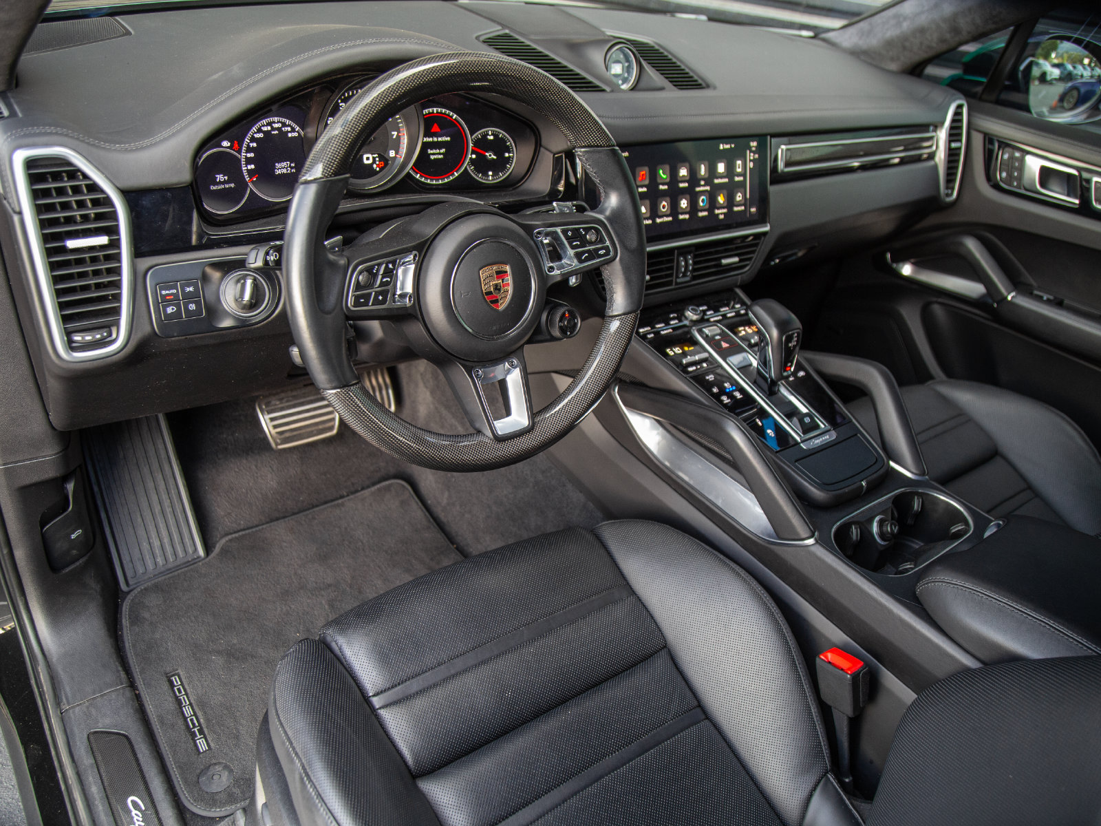 Certified 2023 Porsche Cayenne Turbo AWD/4WD image 7