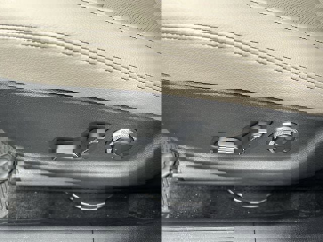 Used 2026 Genesis GV70 2.5T Select image 25