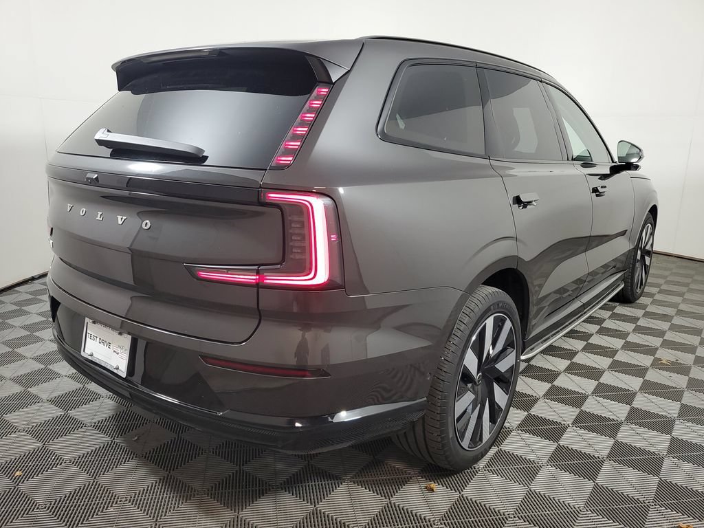 Used 2025 Volvo EX90 Ultra AWD/4WD image 7