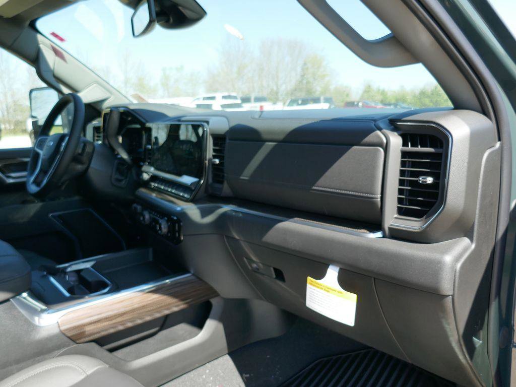 New 2026 Chevrolet Silverado 3500 LT w/ Trail Boss Package AWD/4WD image 11