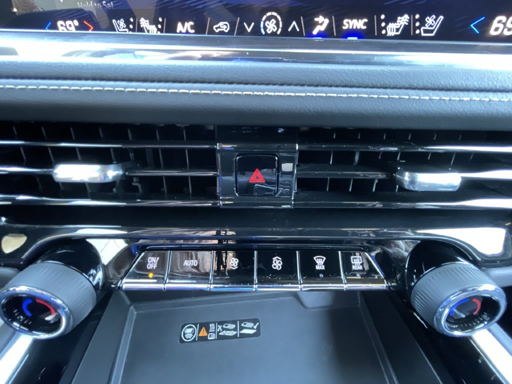 Certified 2025 Chevrolet Tahoe Premier RWD image 35