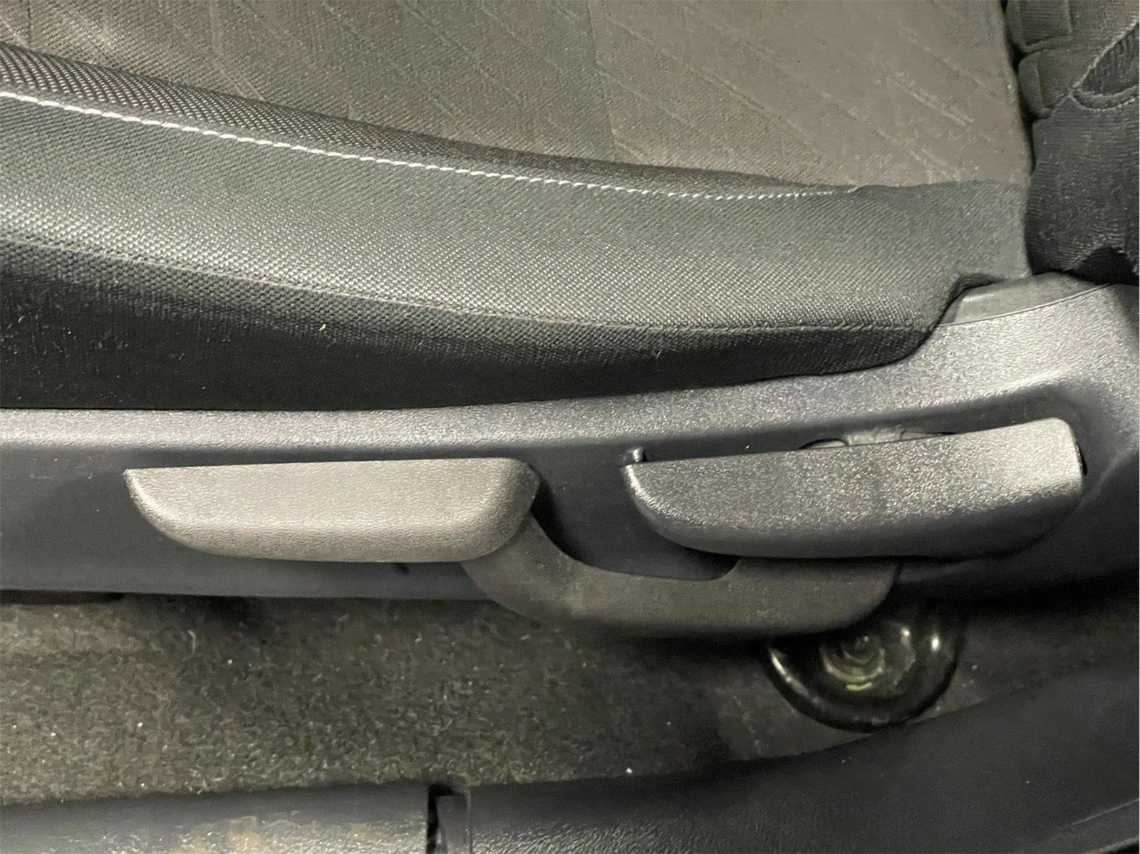 Used 2023 Nissan Kicks SV image 22