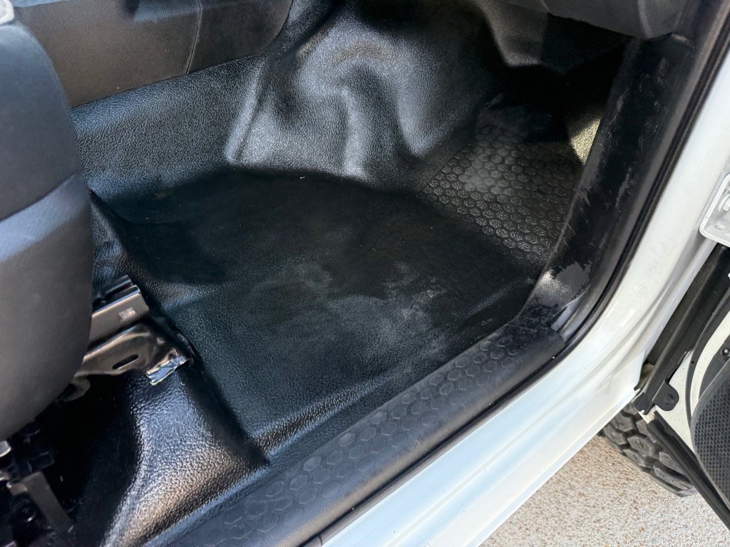 Used 2012 RAM 2500 ST w/ Chrome Appearance Group image 22