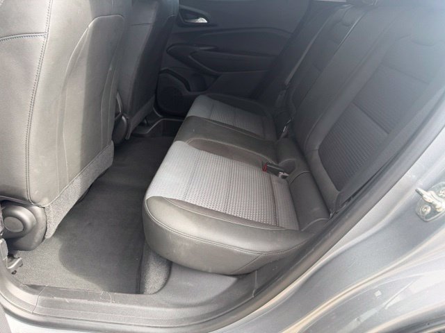 Used 2024 Chevrolet Trax LT w/ Driver Confidence Package FWD image 11