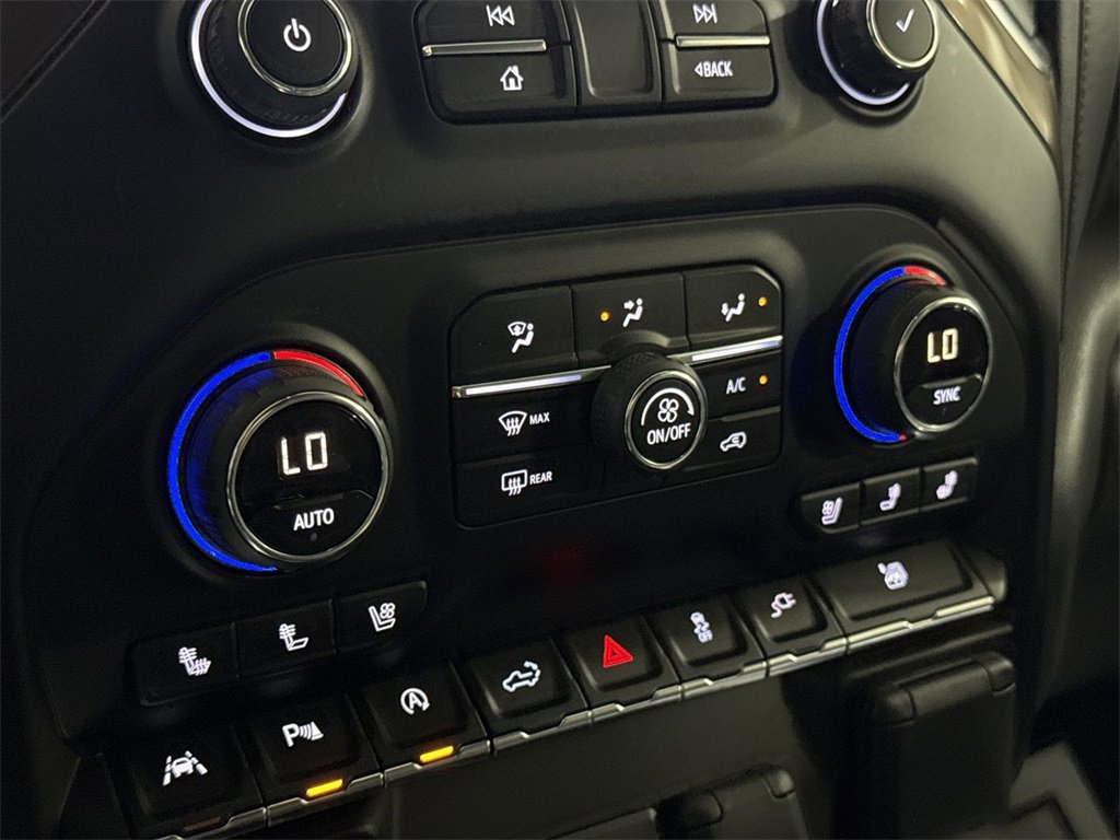 Used 2019 Chevrolet Silverado 1500 High Country w/ Trailer Camera Package image 16