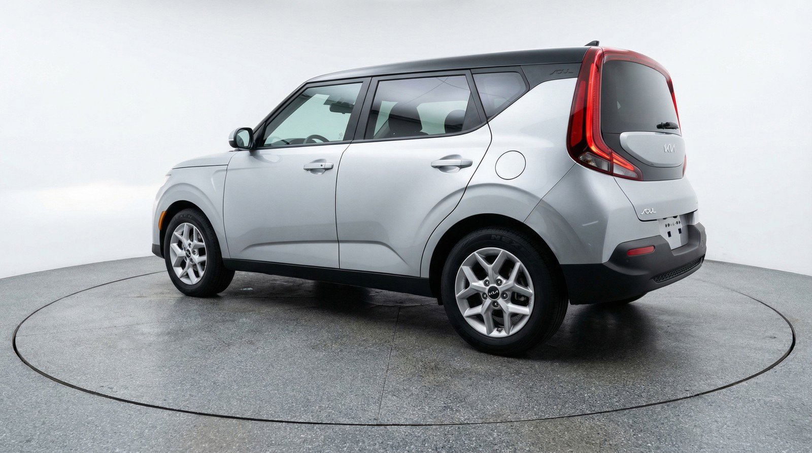 Used 2025 Kia Soul LX w/ LX Technology Package image 6