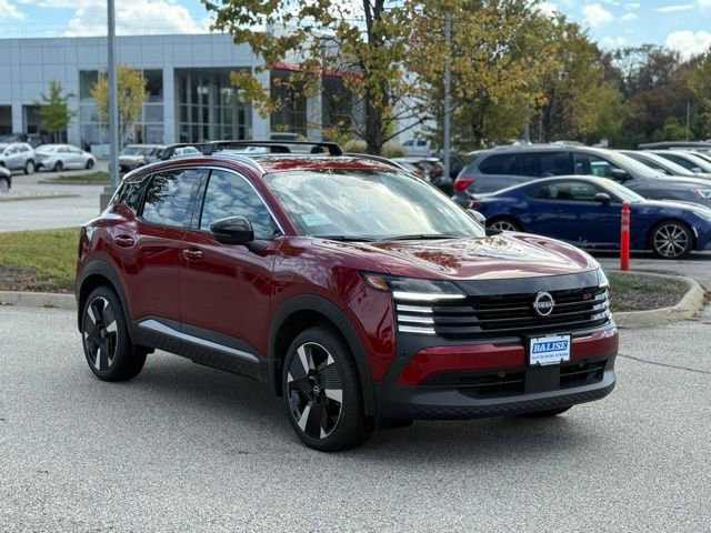 New 2026 Nissan Kicks SR w/ SR Premium Package image 3